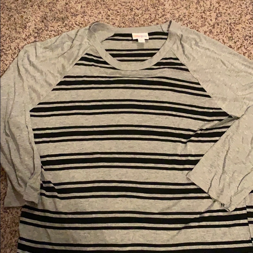 LuLaRoe Randy shirt